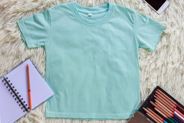 Comment la marque Ricard utilise-t-elle les T-shirts comme outil de marketing ?