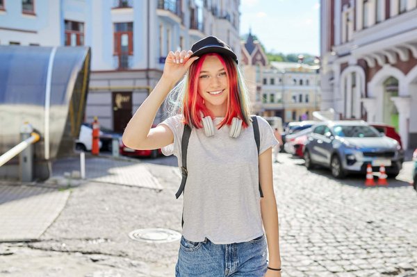 Casquette personnalisée : pourquoi choisir un modèle filet ?